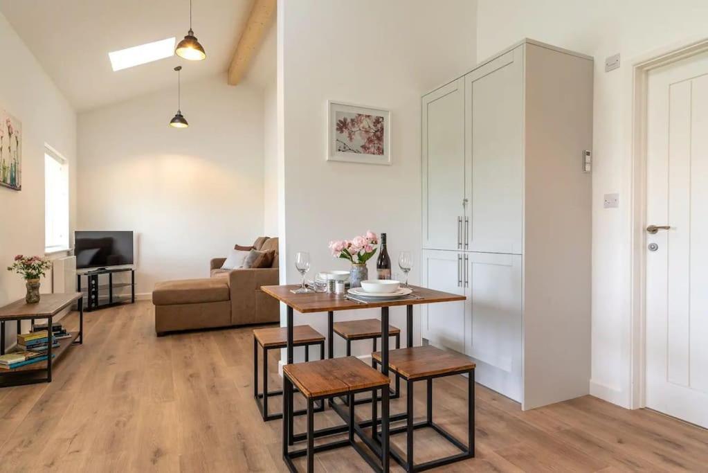 Rose Barn - Luxury Barn Accommodation In The Cotswolds Gretton  Buitenkant foto
